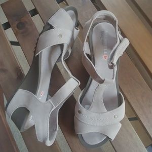 Merrell Sandals